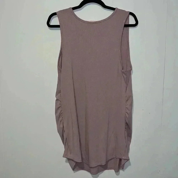 NWT Isabel Maternity by Ingrid & Isabel Ribbed Henley Tank P27 - Picture 2 of 4